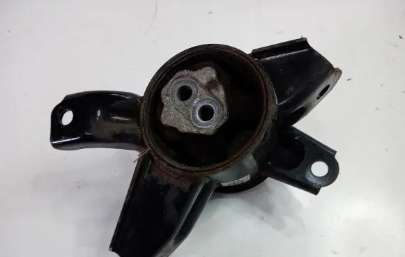 KIA Optima Gearbox mounting bracket