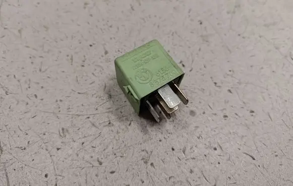 BMW 5 E60 E61 Other relay 61368373700 61360141229
