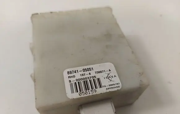 Toyota Avensis T250 Door control unit/module 8974105051