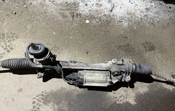 Volkswagen Caddy Steering rack 1k1423051fe