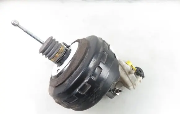 Opel Astra J Brake booster 13338058