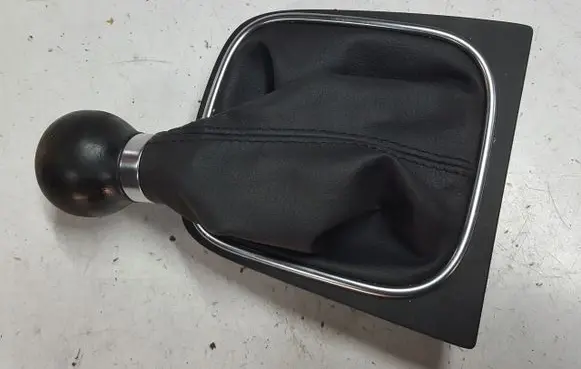 Volkswagen Eos Gear lever shifter trim leather/knob 