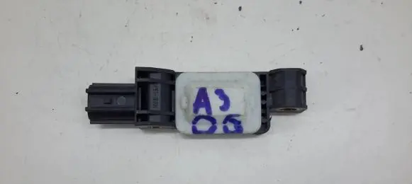 Audi A3 S3 8P Airbag deployment crash/impact sensor 4B0959643D 010305311004