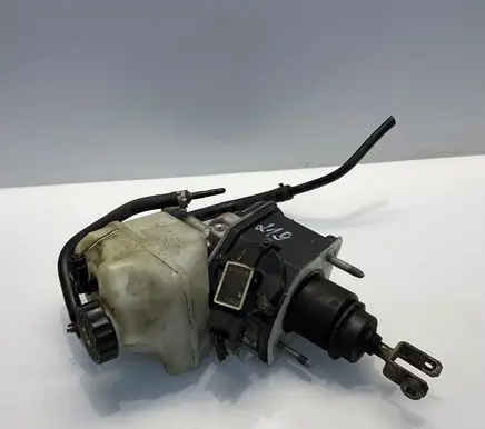 Mercedes-Benz CLS C219 Master brake cylinder A0004300712 0004300712