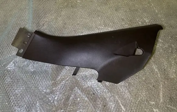 Volkswagen Touareg II (C) pillar trim 7P0867765D 7P0867765D3G4