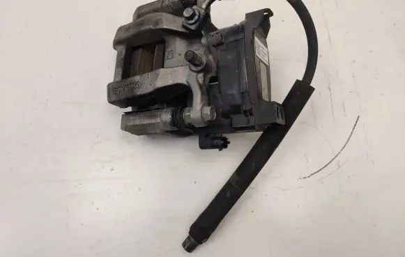Chevrolet Camaro Rear brake caliper BC140250 23339010