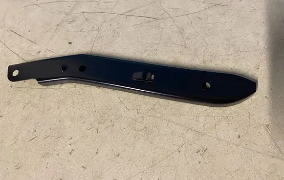 Skoda Octavia Mk3 (5E) Fender mounting bracket 5E0807183A