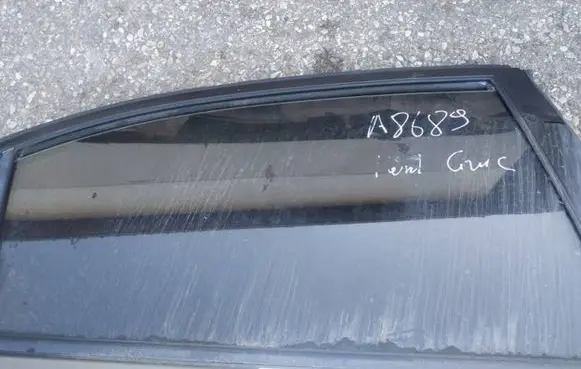 Honda Civic Rear door window glass