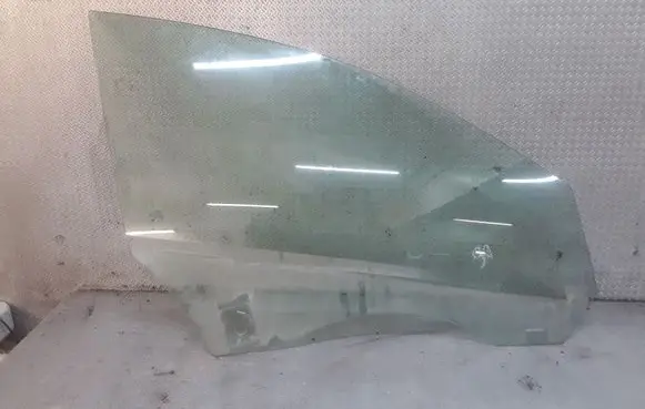 Audi A5 8T 8F Front door window glass four-door