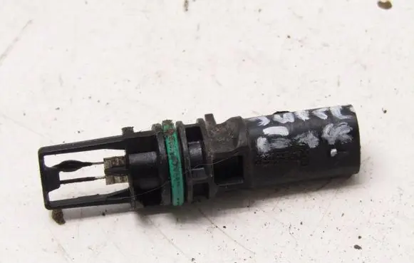 Nissan Juke II F16 Intake air temperature sensor 091706