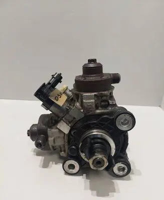 Volvo XC60 Fuel injection high pressure pump 31272896 0445010618