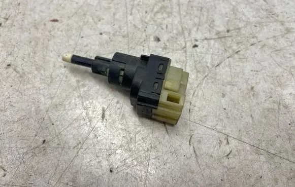 Audi A4 S4 B6 8E 8H Brake pedal sensor switch 1K2945511