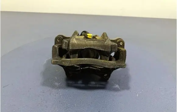 Skoda Octavia 985 Rear brake caliper 5R3615406
