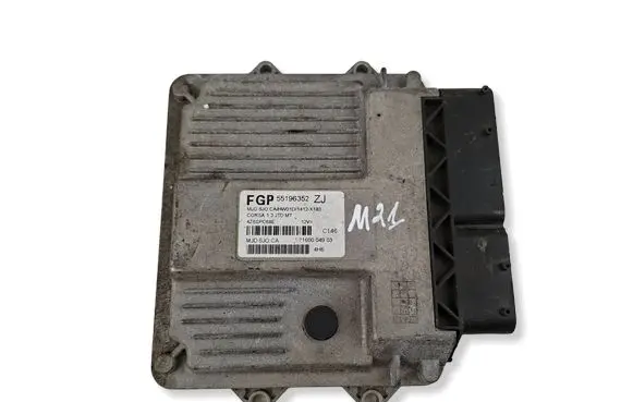 Opel Corsa C Engine control unit/module 55196352 7160004903