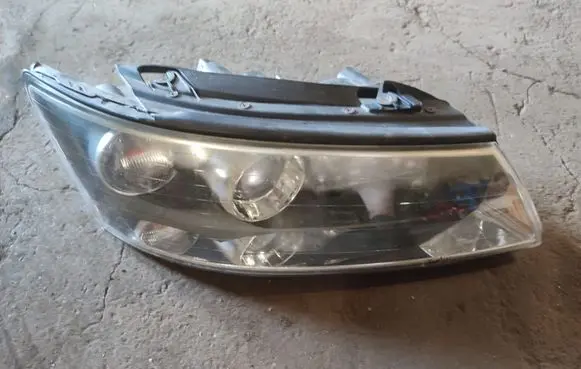 Hyundai Sonata Headlight/headlamp