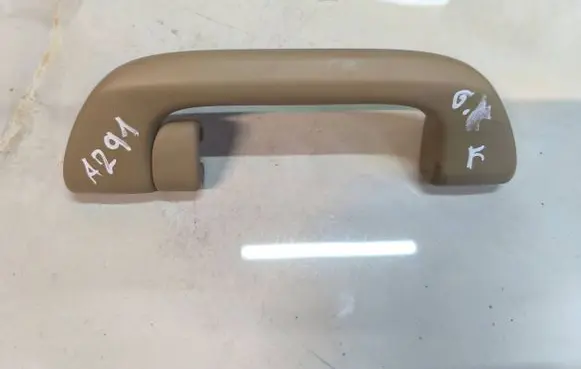 Honda CR-V Rear interior roof grab handle
