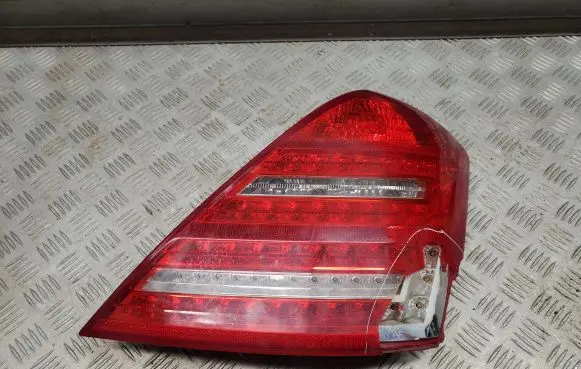 Mercedes-Benz S W221 Rear/tail lights A2218201464