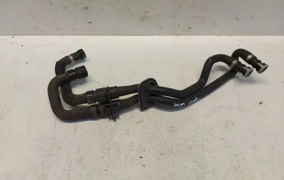 Land Rover Discovery Sport Engine coolant pipe/hose GJ328B159AA