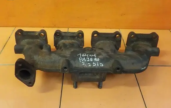 Mitsubishi Pajero Exhaust manifold 
