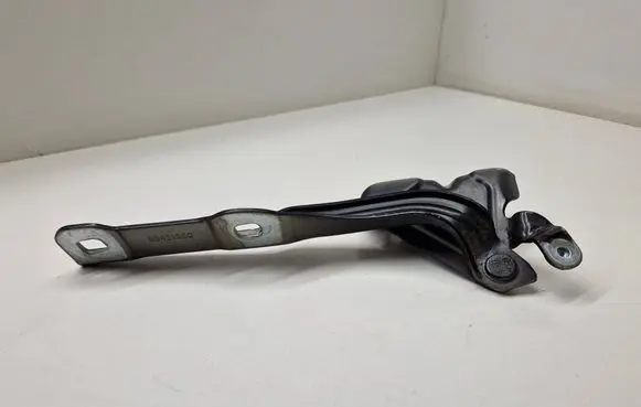 Engine bonnet/hood hinges