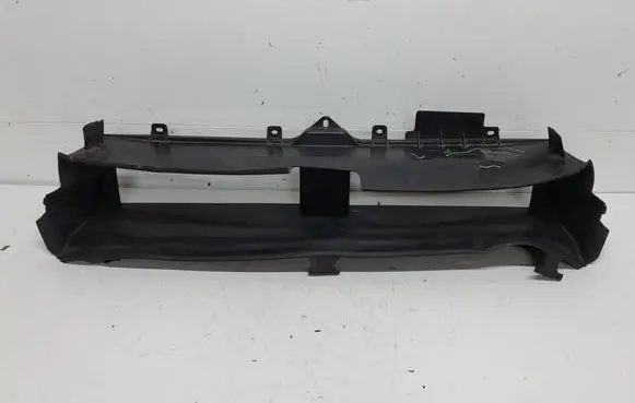 Ford Focus Intercooler air guide/duct channel JX7B8312A