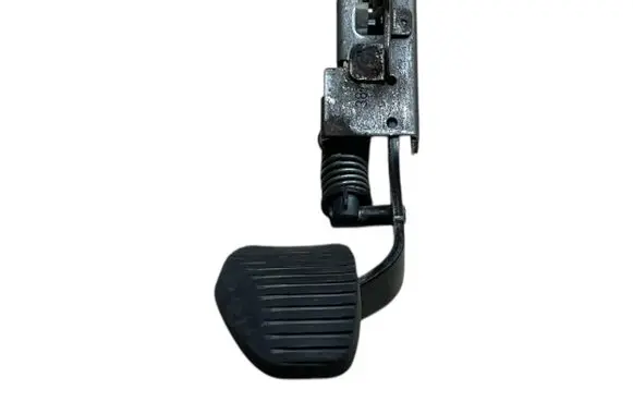 Citroen Berlingo Brake pedal 9633830680