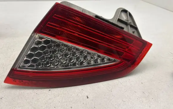 Ford Mondeo MK IV Tailgate rear/tail lights 7S7113A602 03740