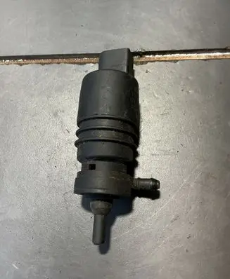 Audi A4 S4 B6 8E 8H Windscreen/windshield washer pump 1T0955651