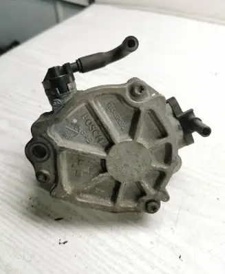 Volvo V40 Vacuum pump 9804021880