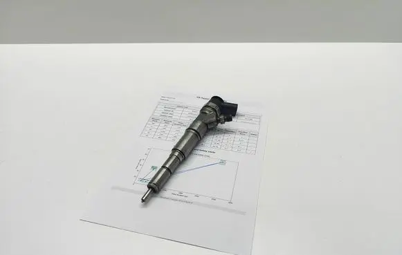 BMW 5 E60 E61 Fuel injector 0445110 219 0445110219