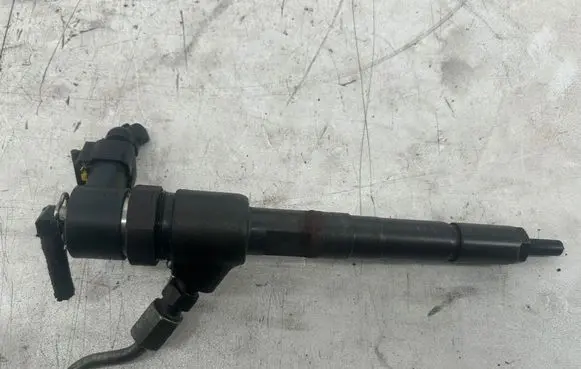Opel Astra J Fuel injector 0445110183