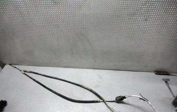 Volkswagen Jetta V Handbrake/parking brake wiring cable 