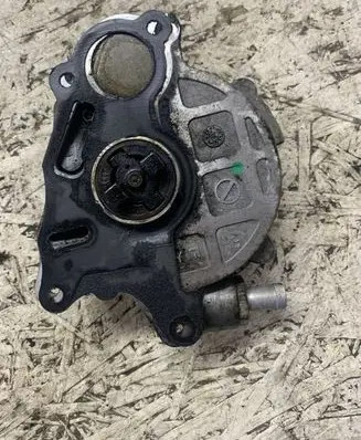 Audi A4 S4 B8 8K Vacuum pump 03L145100