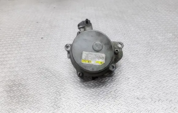 Hyundai i30 Vacuum pump 288102A101