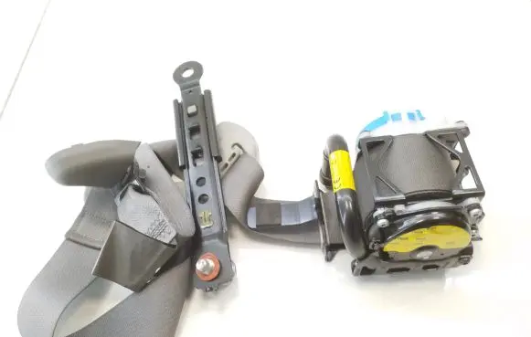 KIA Soul Front seatbelt 88820B2400