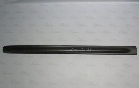 Jeep Cherokee III KJ Front door trim bar 