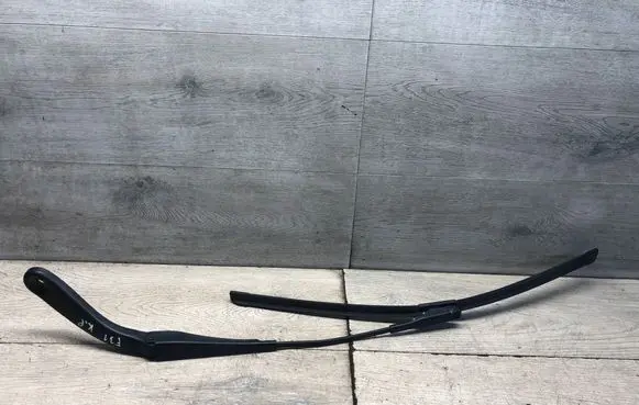 BMW 3 F30 F35 F31 Front wiper blade arm 000026577B