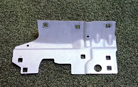 Mercedes-Benz S W222 EGR valve cooler bracket A2227870642