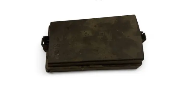 Volkswagen Tiguan Fuse box cover 5Q0937132B