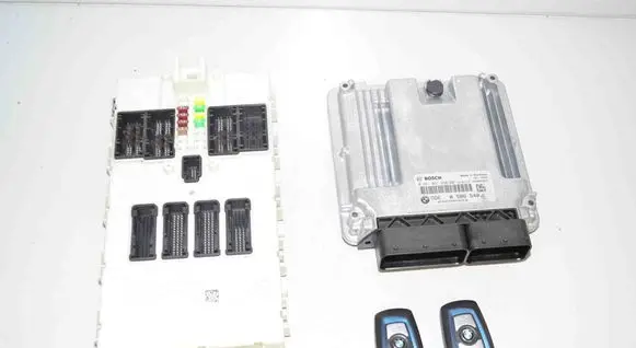 BMW 3 F30 F35 F31 Engine ECU kit and lock set 6825538 5B5DA68 61355B5DA68