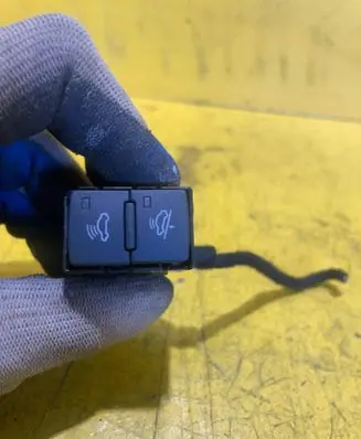 Audi A6 S6 C6 4F Alarm switch 4F0962109