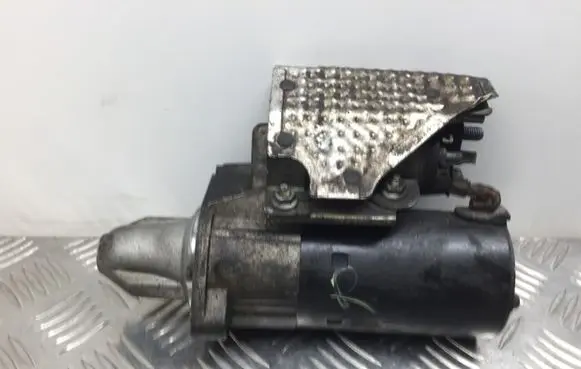 Mercedes-Benz R W251 Starter motor A0061510501 0001108103