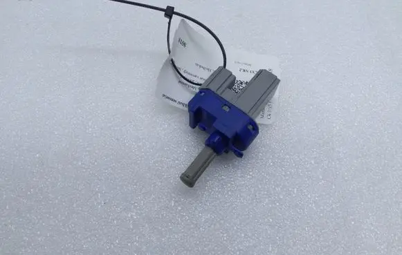 Clutch pedal sensor