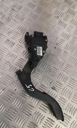 Audi A6 S6 C5 4B Accelerator throttle pedal 8e0721523