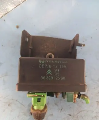 Peugeot Partner Glow plug pre-heat relay