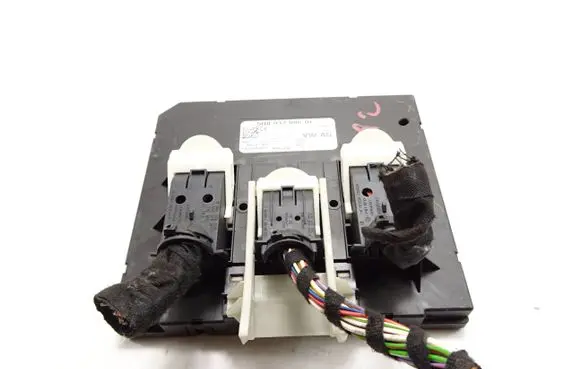 Volkswagen PASSAT B8 Comfort/convenience module 5Q0937086BF F005V01812