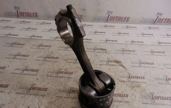 Volvo XC90 Piston with connecting rod