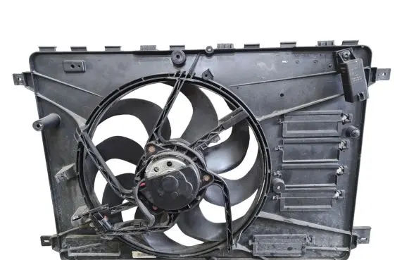 Volvo XC60 Electric radiator cooling fan P31368867