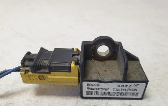 Honda CR-V Airbag deployment crash/impact sensor 5WK43787