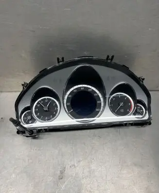 Mercedes-Benz E W212 Speedometer (instrument cluster) A2129004313 A2C33062000